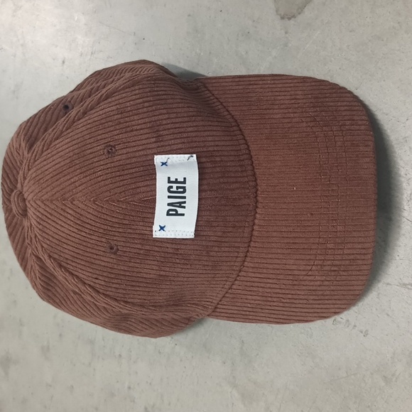 Paige - Picture 2 of 3